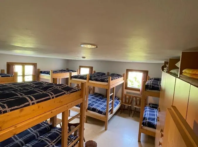 Bed & Breakfast Beverin *