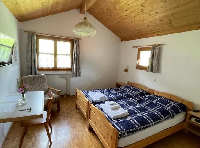 Beverin Bed & Breakfast *