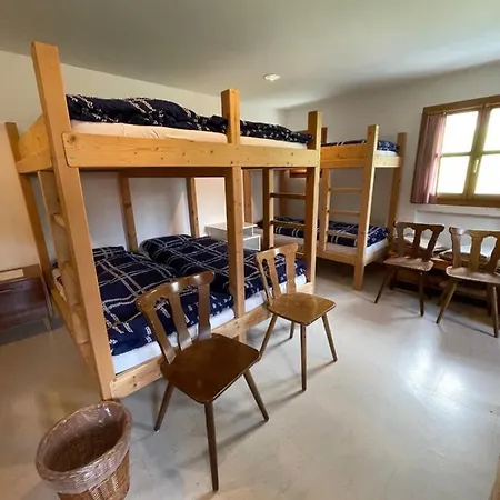 Bed and Breakfast Beverin Farden