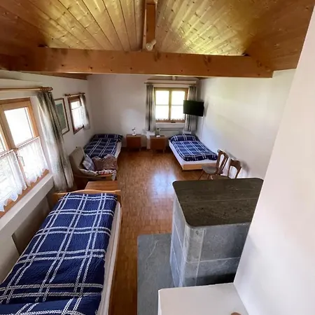 Bed and Breakfast Beverin *